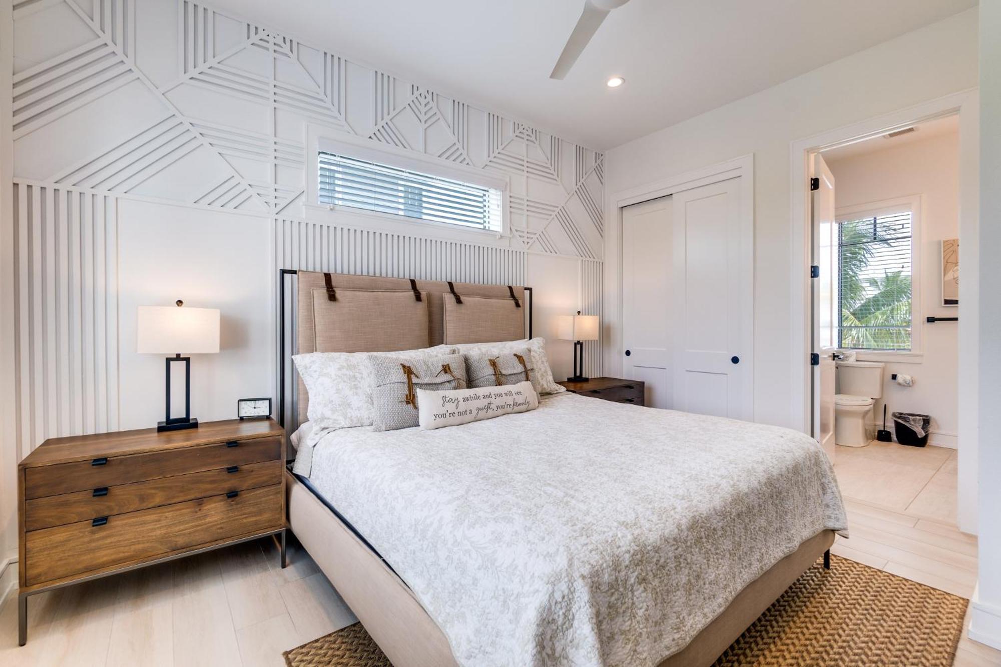 Swanky Bubbles, 9 Beds, 11 Bathrooms, Pet-Friendly With A Rooftop Deck And Steps Away To The Beach! Holmes Beach Bagian luar foto