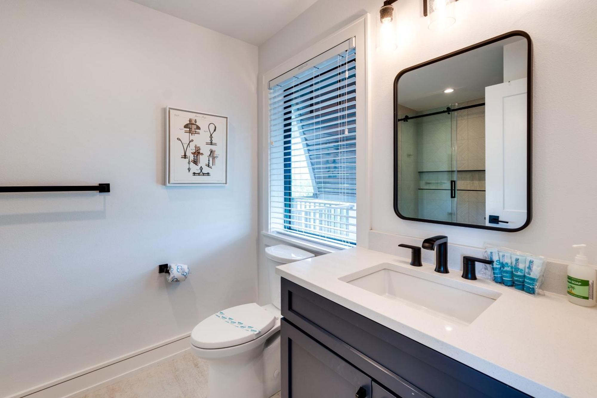 Swanky Bubbles, 9 Beds, 11 Bathrooms, Pet-Friendly With A Rooftop Deck And Steps Away To The Beach! Holmes Beach Bagian luar foto
