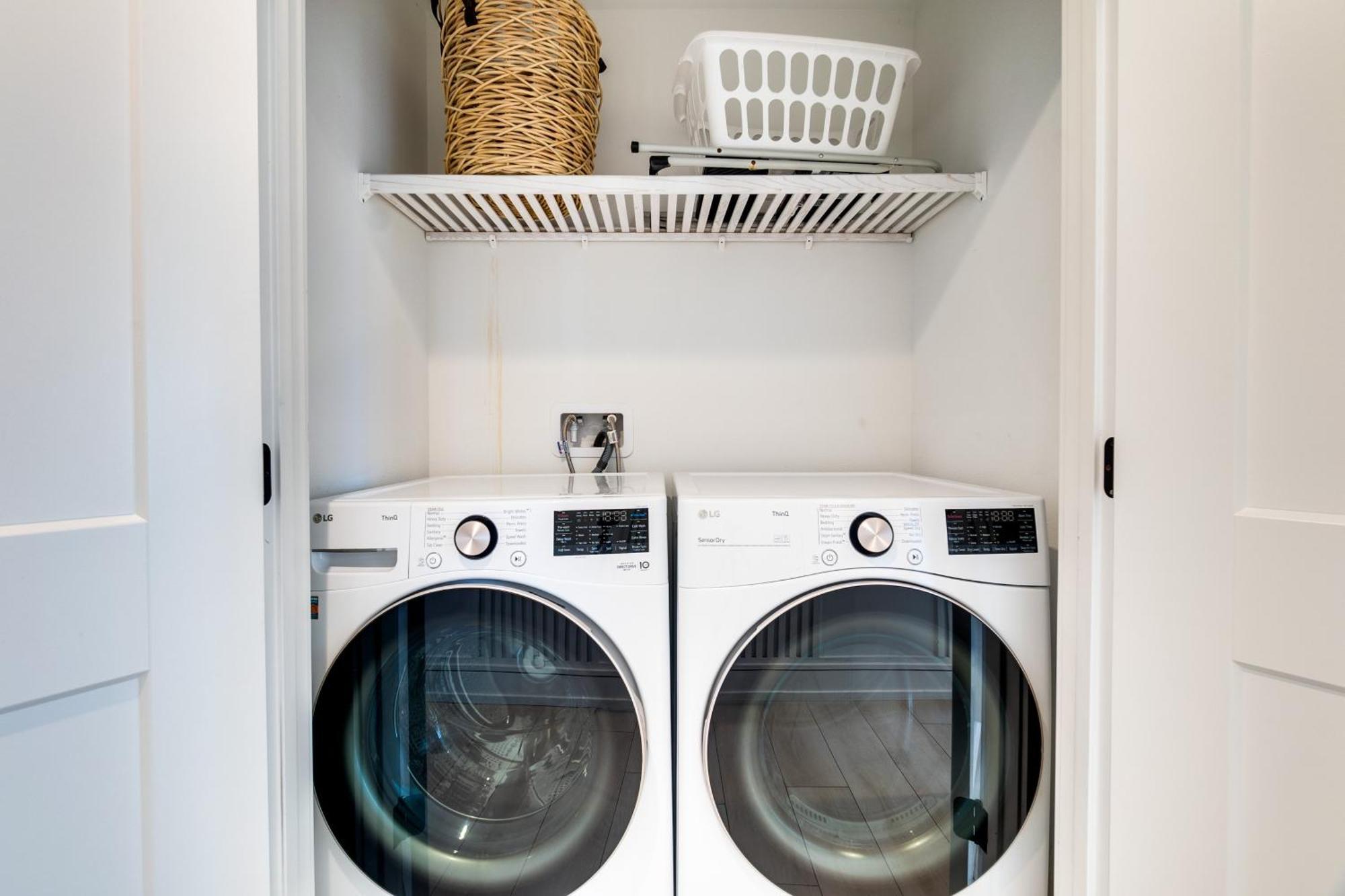 Swanky Bubbles, 9 Beds, 11 Bathrooms, Pet-Friendly With A Rooftop Deck And Steps Away To The Beach! Holmes Beach Bagian luar foto