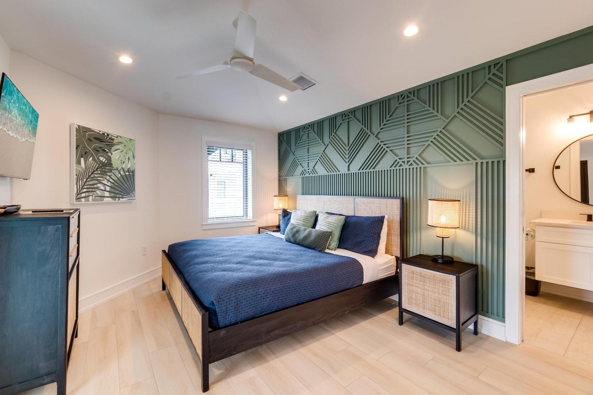 Swanky Bubbles, 9 Beds, 11 Bathrooms, Pet-Friendly With A Rooftop Deck And Steps Away To The Beach! Holmes Beach Bagian luar foto